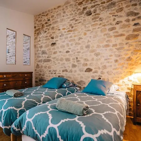 Superbe Maison De Village-piscine-ideal Famille * Bourdic