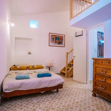 Holiday home Superbe Maison De Village-piscine-ideal Famille Bourdic