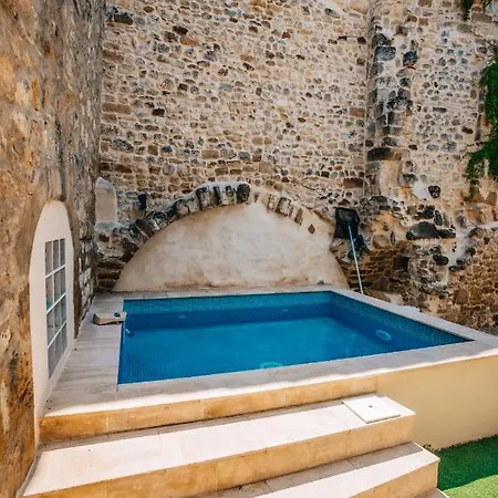 Superbe Maison De Village-piscine-ideal Famille *
