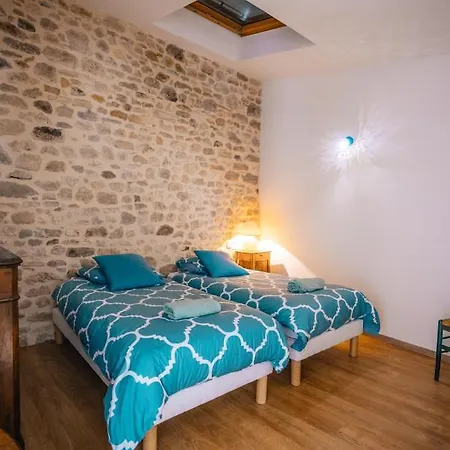 Superbe Maison De Village-piscine-ideal Famille Semesterbostad Bourdic