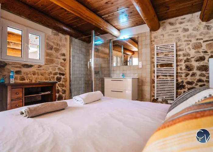 Ferienhaus Superbe Maison De Village-piscine-ideal Famille