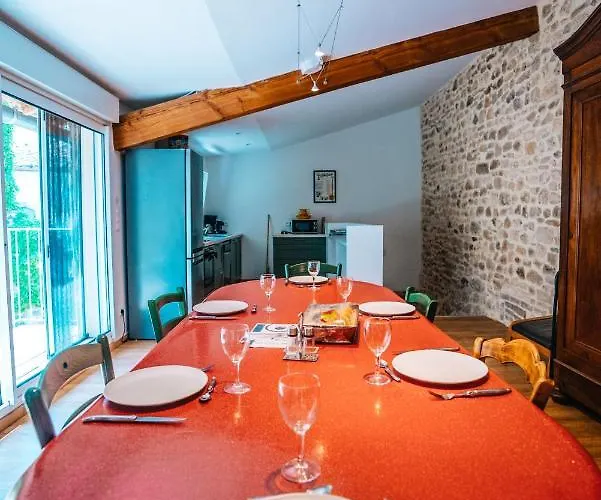Superbe Maison De Village-piscine-ideal Famille Bourdic