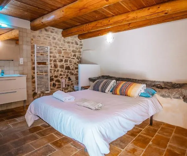 Superbe Maison De Village-piscine-ideal Famille * Bourdic