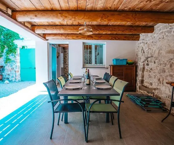 펜션 Superbe Maison De Village-piscine-ideal Famille *