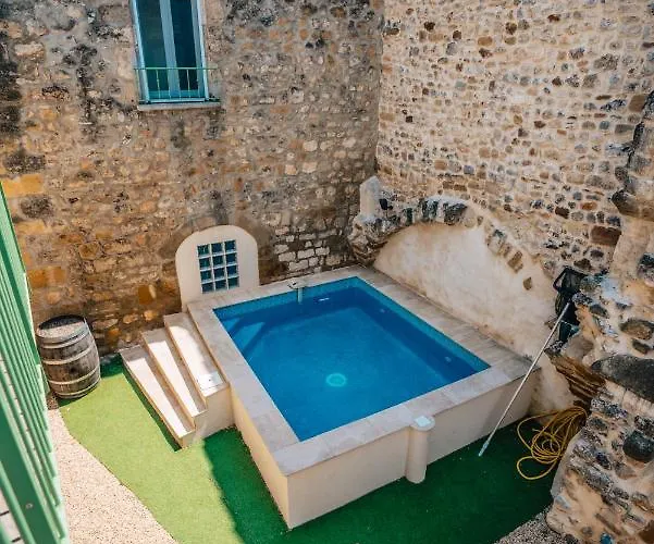 Superbe Maison De Village-piscine-ideal Famille Ferienhaus