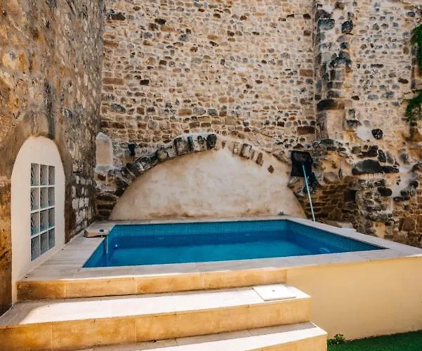 Superbe Maison De Village-piscine-ideal Famille
